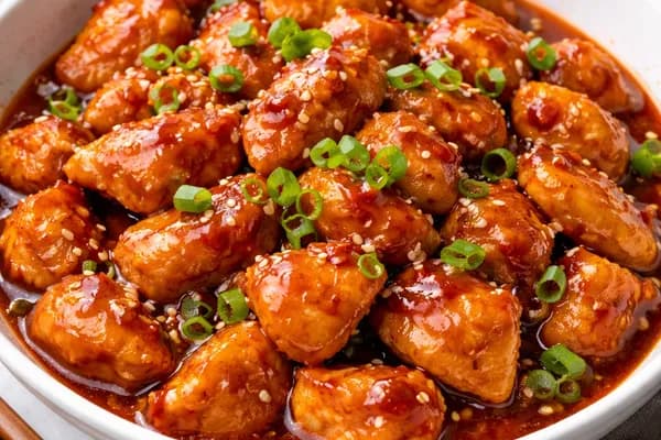 Куряче філе в гостро-солодкому соусі
